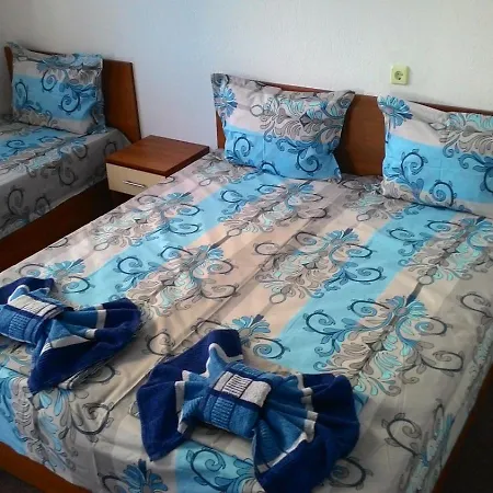 мила 2 Maison d'hôtes Primorsko